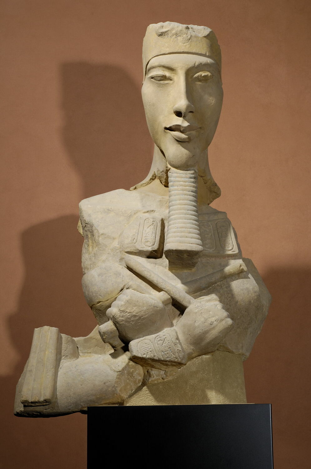Buste d'Akhénaton, Amenhotep IV Akhénaton (inscription/dédicace/signature) (-1349 - -1333)