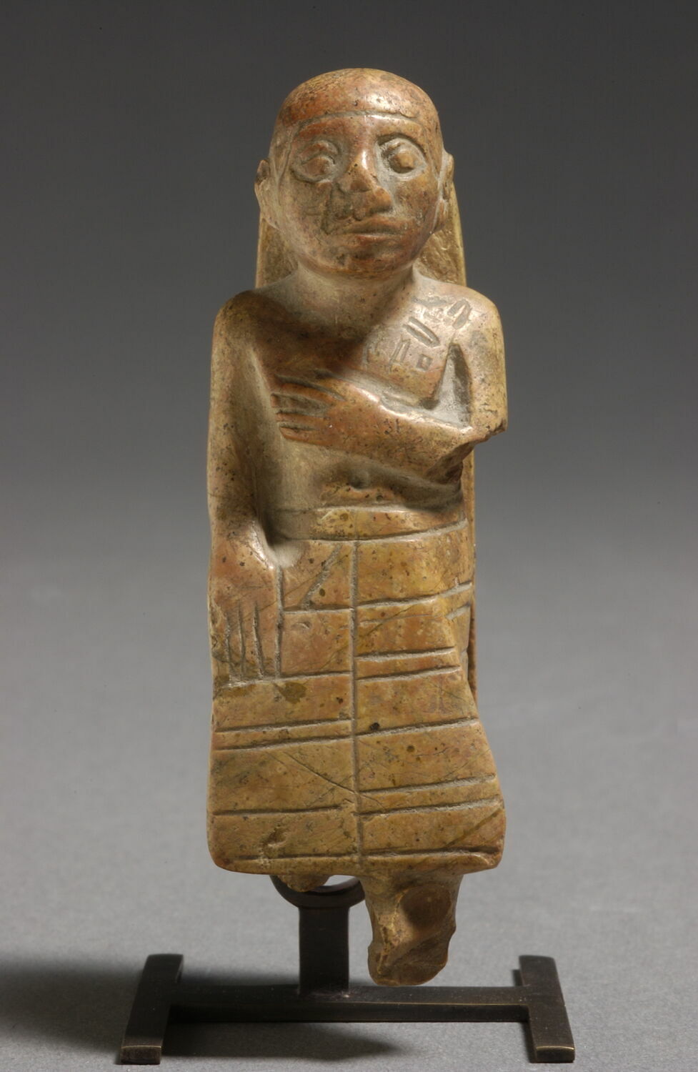 figurine ; statue, Première Période intermédiaire (?) ; XIe dynastie (?) (bibliographie/travail de référence) (-2250 - -1974)