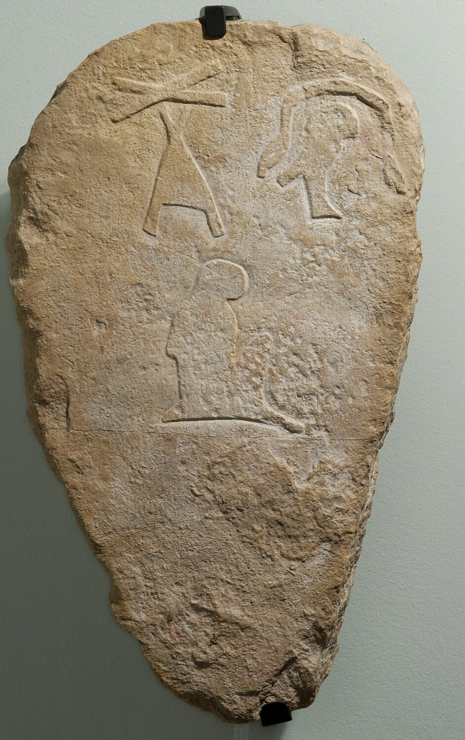 stèle irrégulière, 3100–2750 до н. э.