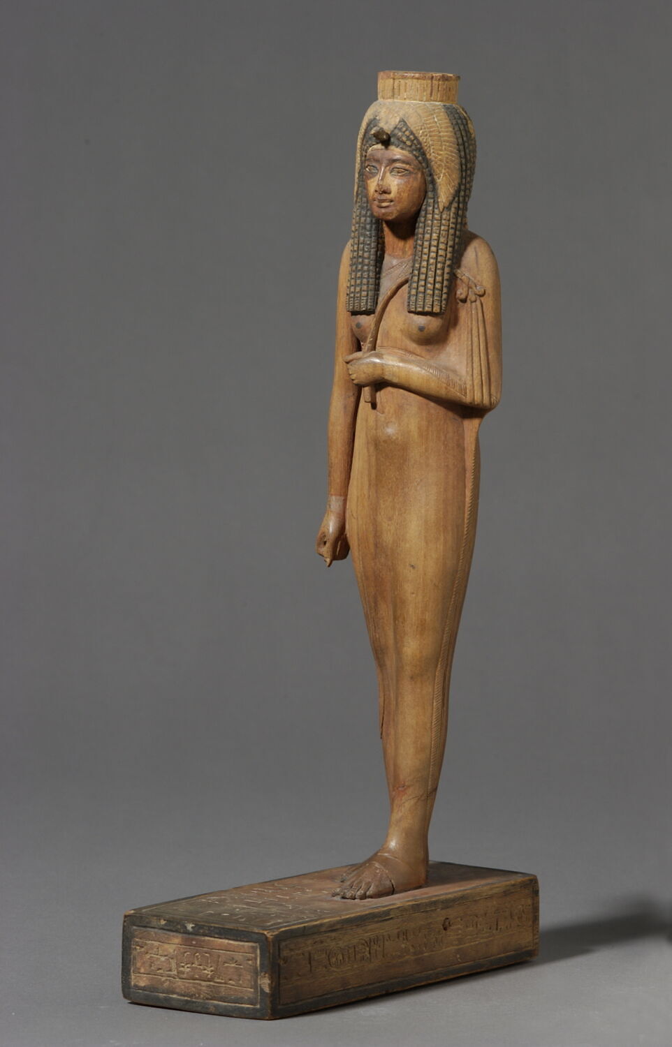 La statuette d'Ahmès Néfertari. Collection solo n°8. main image 0