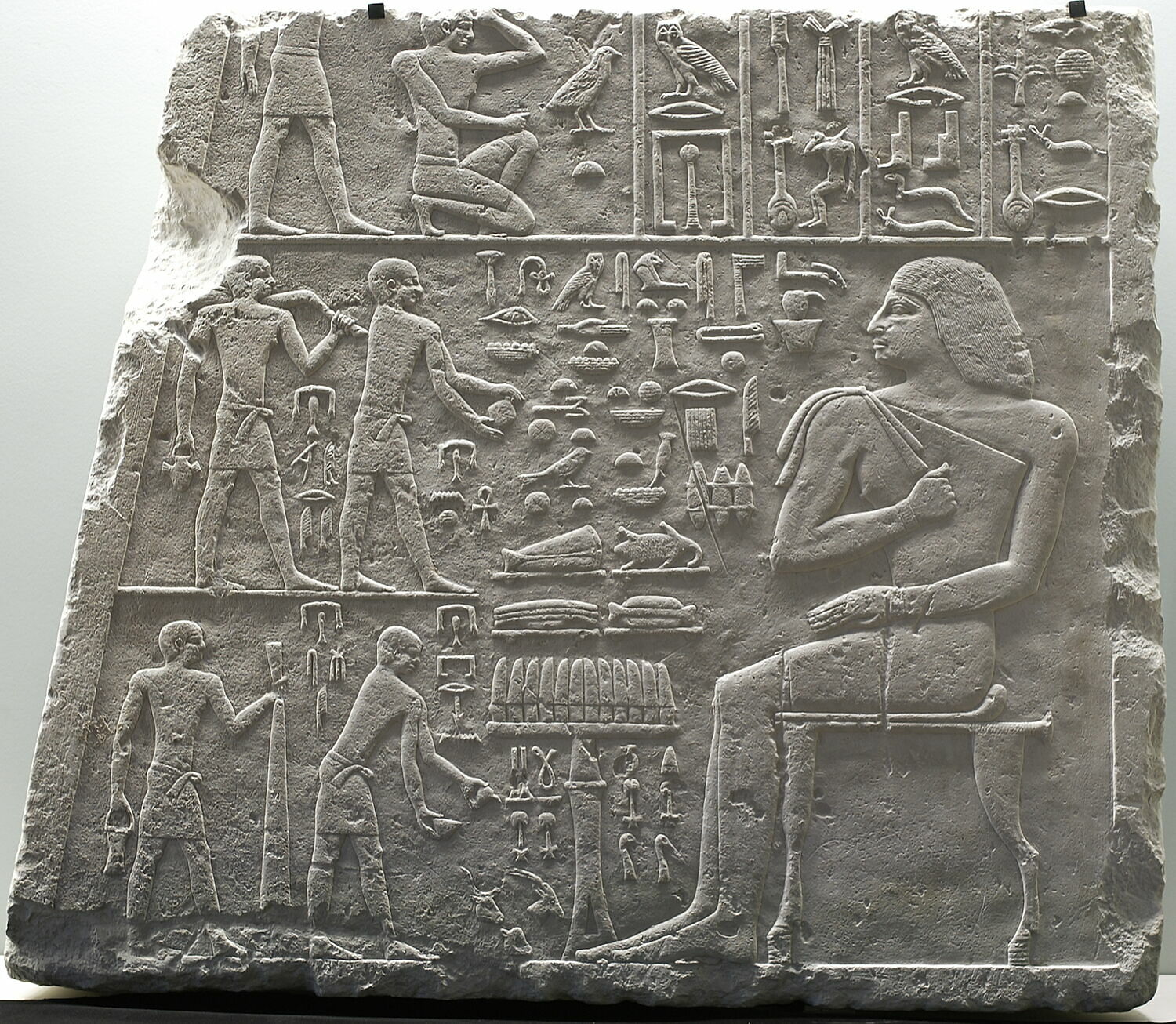 relief mural  ; montant de porte, IVe dynastie ; Khéphren (?) (bibliographie/travail de référence) (-2675 - -2545)