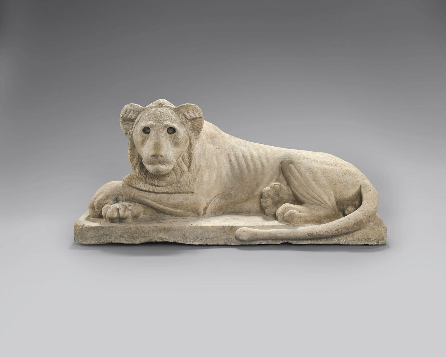 Lion du Sérapéum, Senedjemibrê Nectanébo II ; Basse Époque (contexte de fouilles) (-664 - -332)