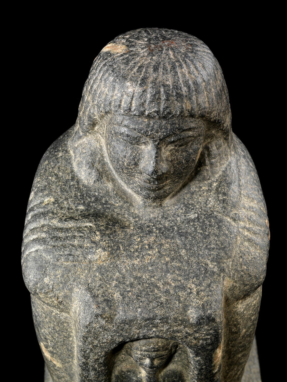 4 Images 1 Mot Egypte Statue statue naophore ; statue cube - Louvre Collections