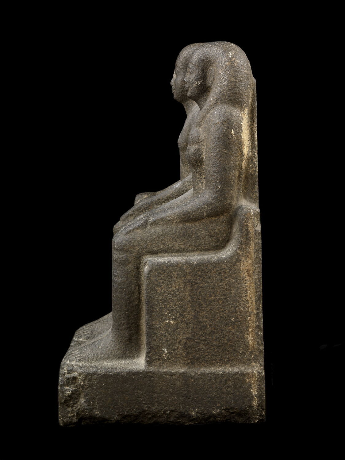 statue de couple Louvre Collections