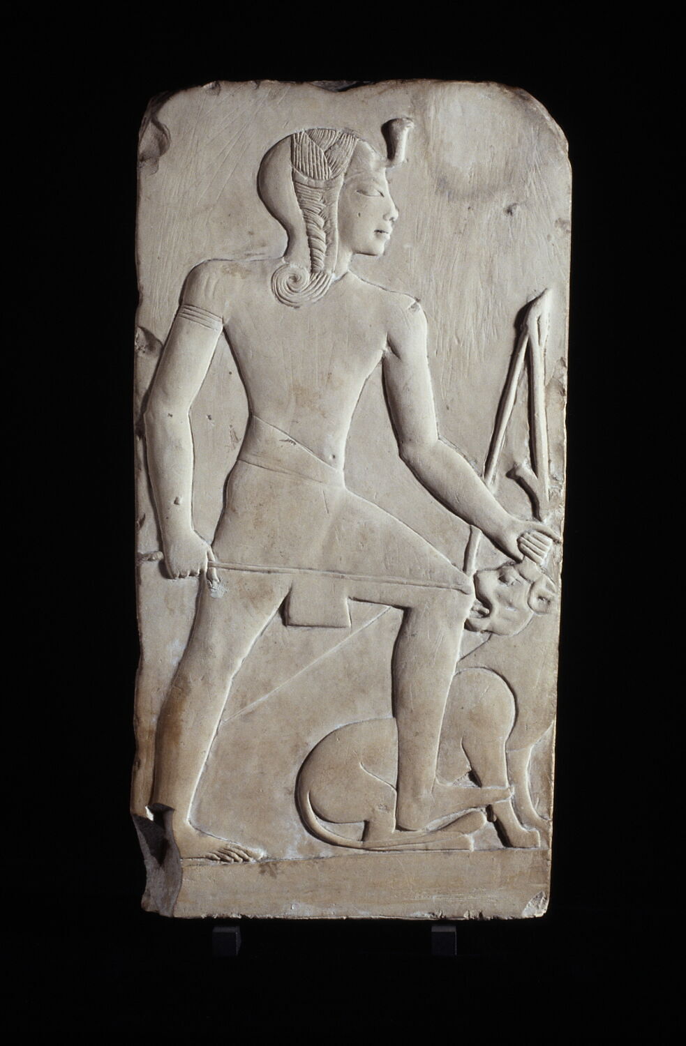 stèle rectangulaire, époque ramesside (?) (d'après Forgeau 2002) (bibliographie/travail de référence) et époque ramesside (?) ; XXIe dynastie (?) ; XXIIe dynastie (?) (attribution d'après style) (-1295 - -1069 et -943 - -731)