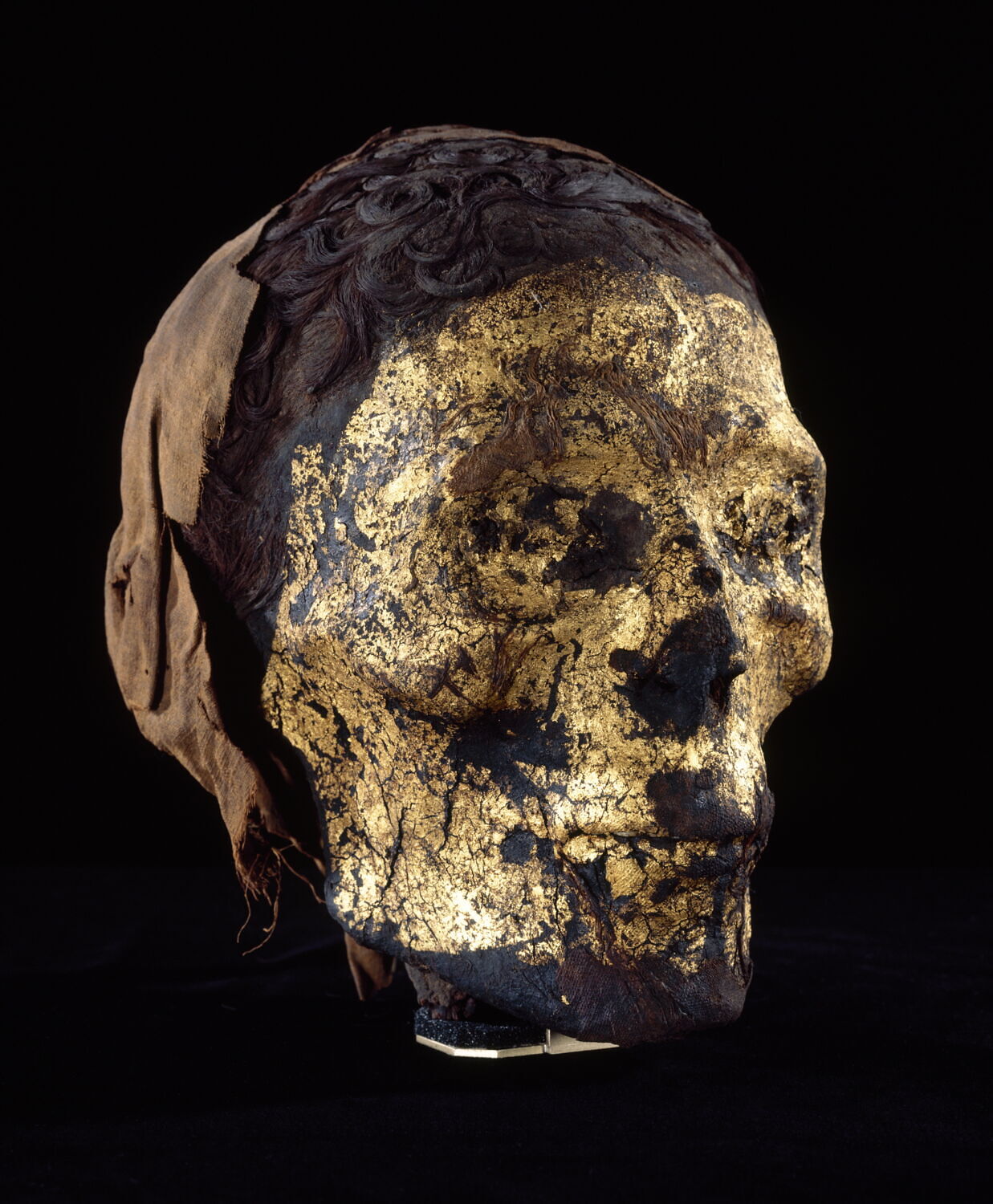 Tête de momie dorée, Haut Empire (attribution d'après style) (0 - 199)