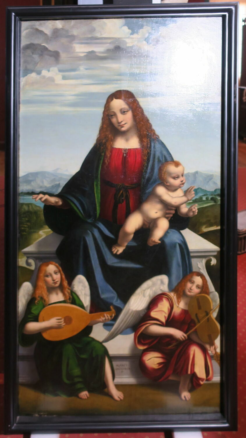 La Vierge, l'Enfant et deux anges musiciens (panneau du polyptyque "Crespi"), Marco d'Oggiono, XVIe siècle (Vers 1515 - 1519) (1515 - 1519)