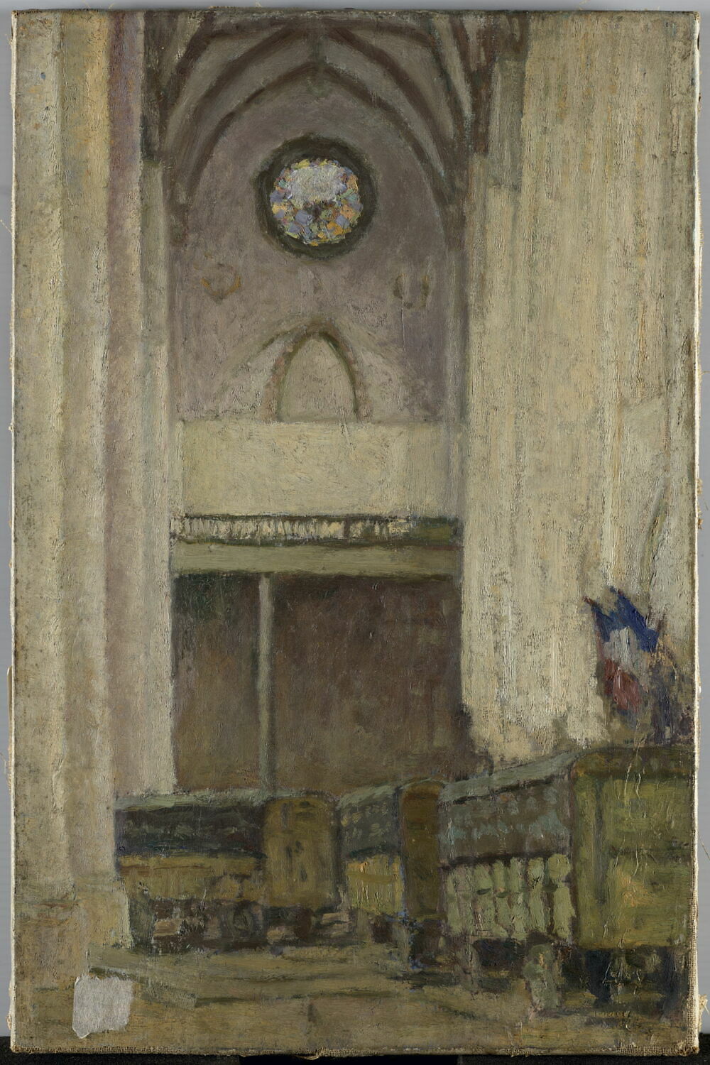 Vue intérieure de l'église des Jacobins de Toulouse, en 1918, avec les voitures contenant les tableaux évacués du Louvre, Jamot, Paul, 1e quart du XXe siècle (13/11/1918)