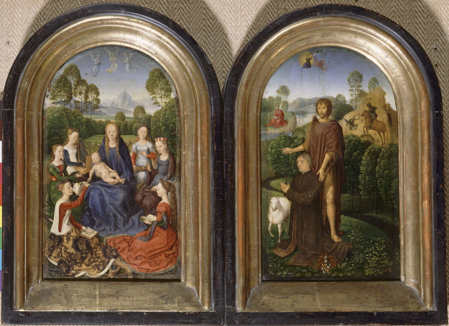 La Vierge Et L Enfant Entour s De Saintes Louvre Collections