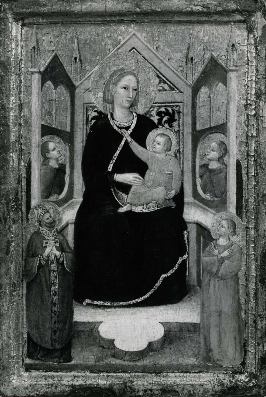 La Vierge et l'Enfant sur un trône entourés de deux anges, d'un saint évêque et d'une Sainte, Maître "expressionniste" de Santa Chiara, XIVe siècle (vers 1330)