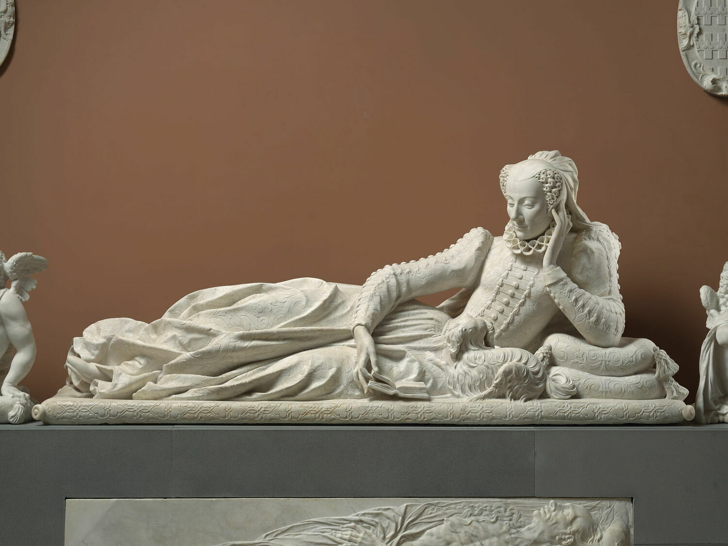 Valentine Balbiani accoudée (Chiari, 1518 - Paris, 1572), épouse de René de Birague (1506-1583), Pilon, Germain, 1573