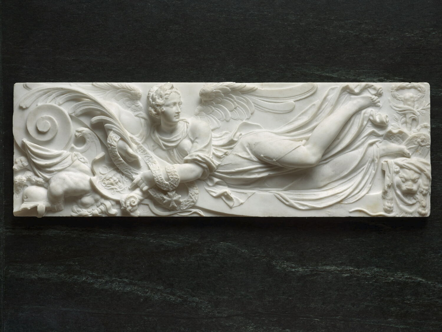 Victoire les pieds tournés vers la droite tenant le collier de l'Ordre du Saint-Esprit, Jacquet, Matthieu, 1597