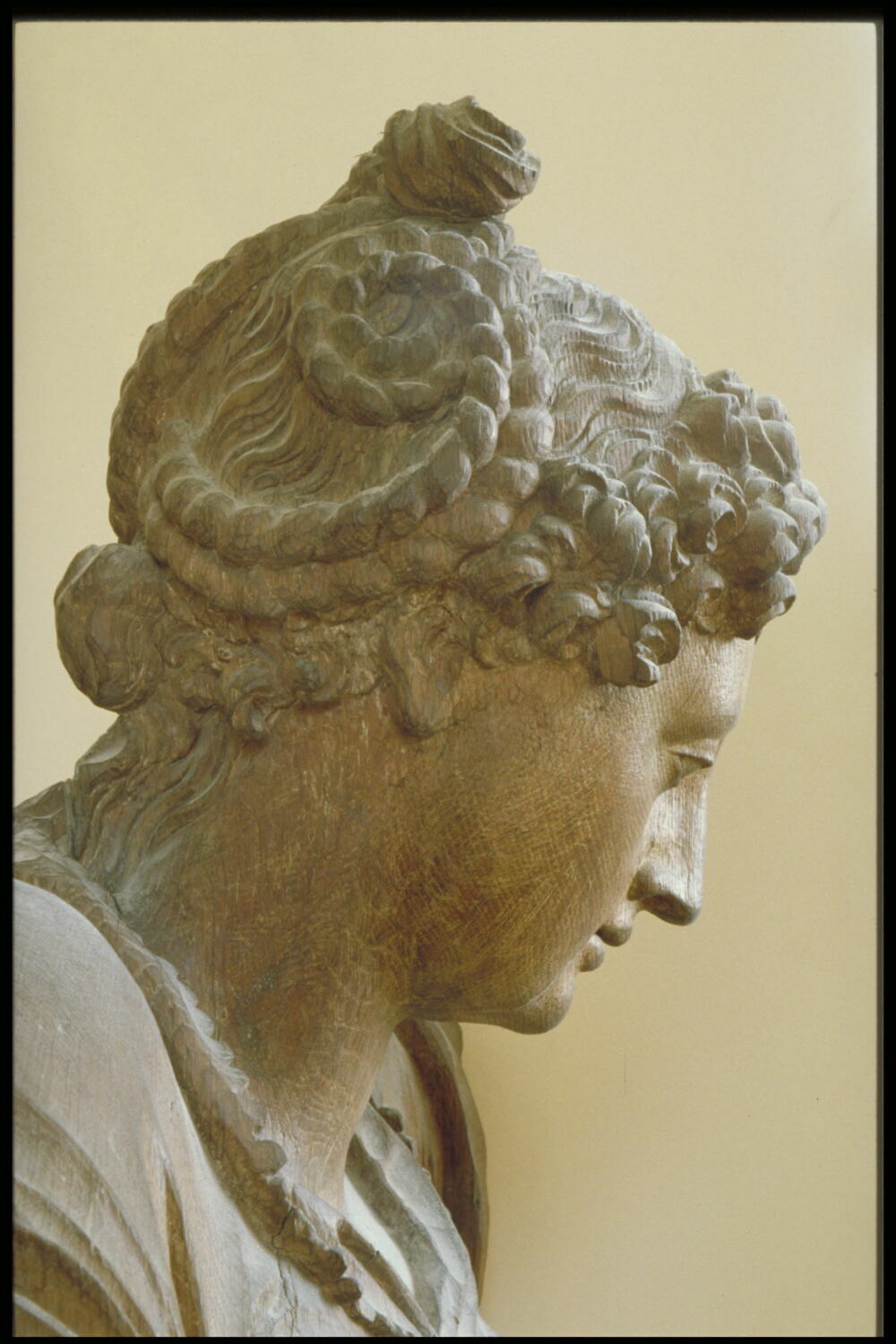 Figure de femme Louvre Collections