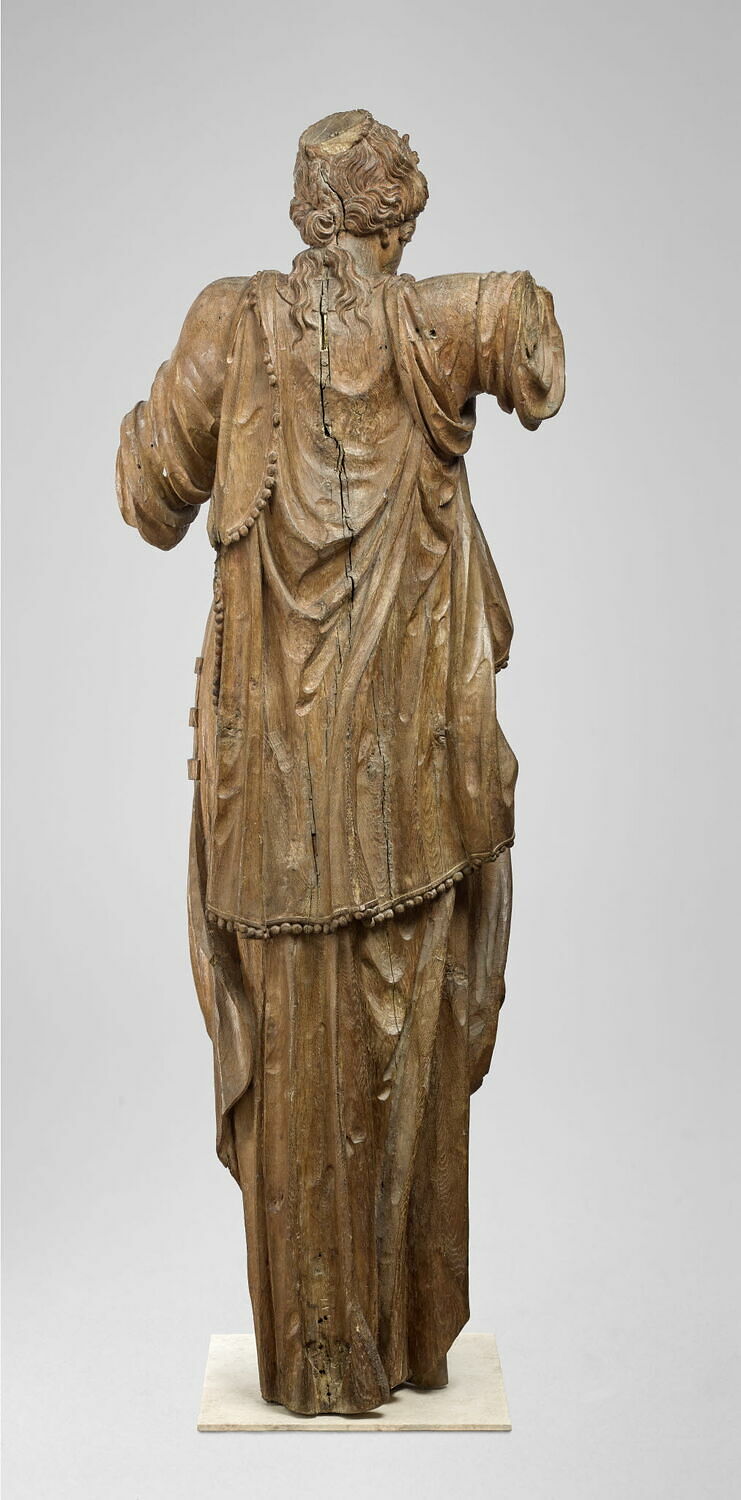 Figure de femme Louvre Collections