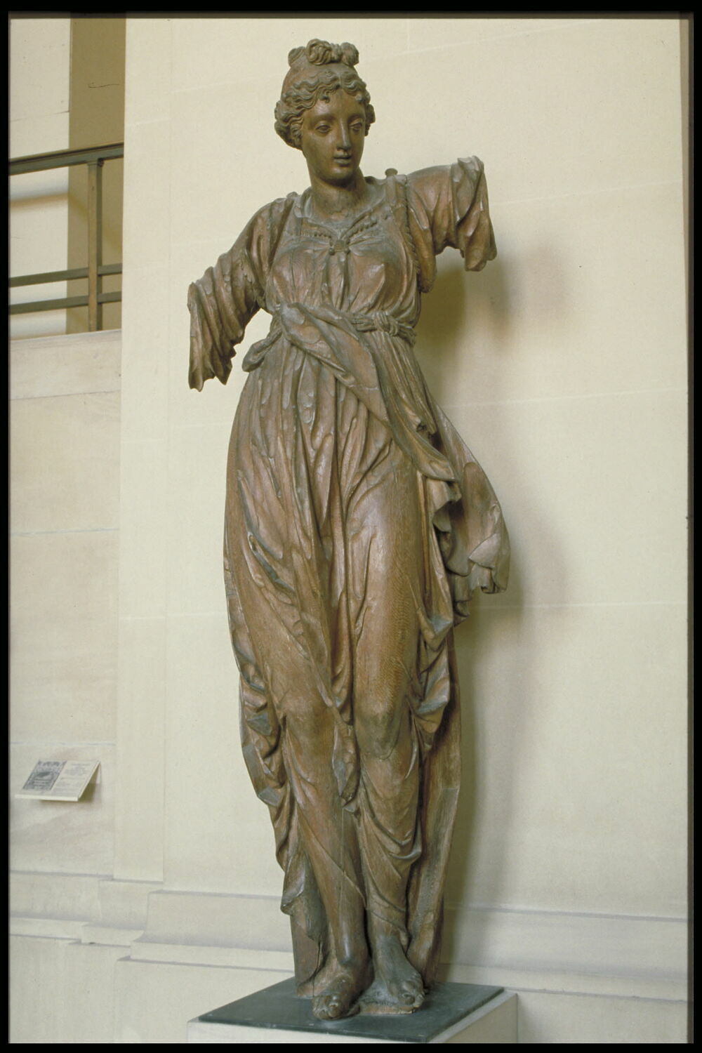 Figure de femme Louvre Collections