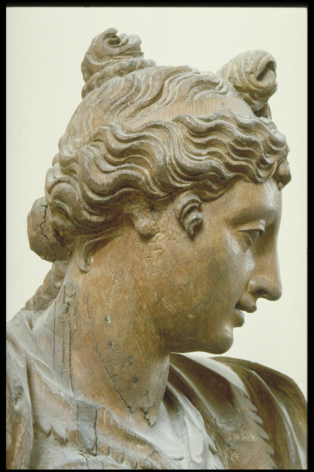 Figure de femme Louvre Collections