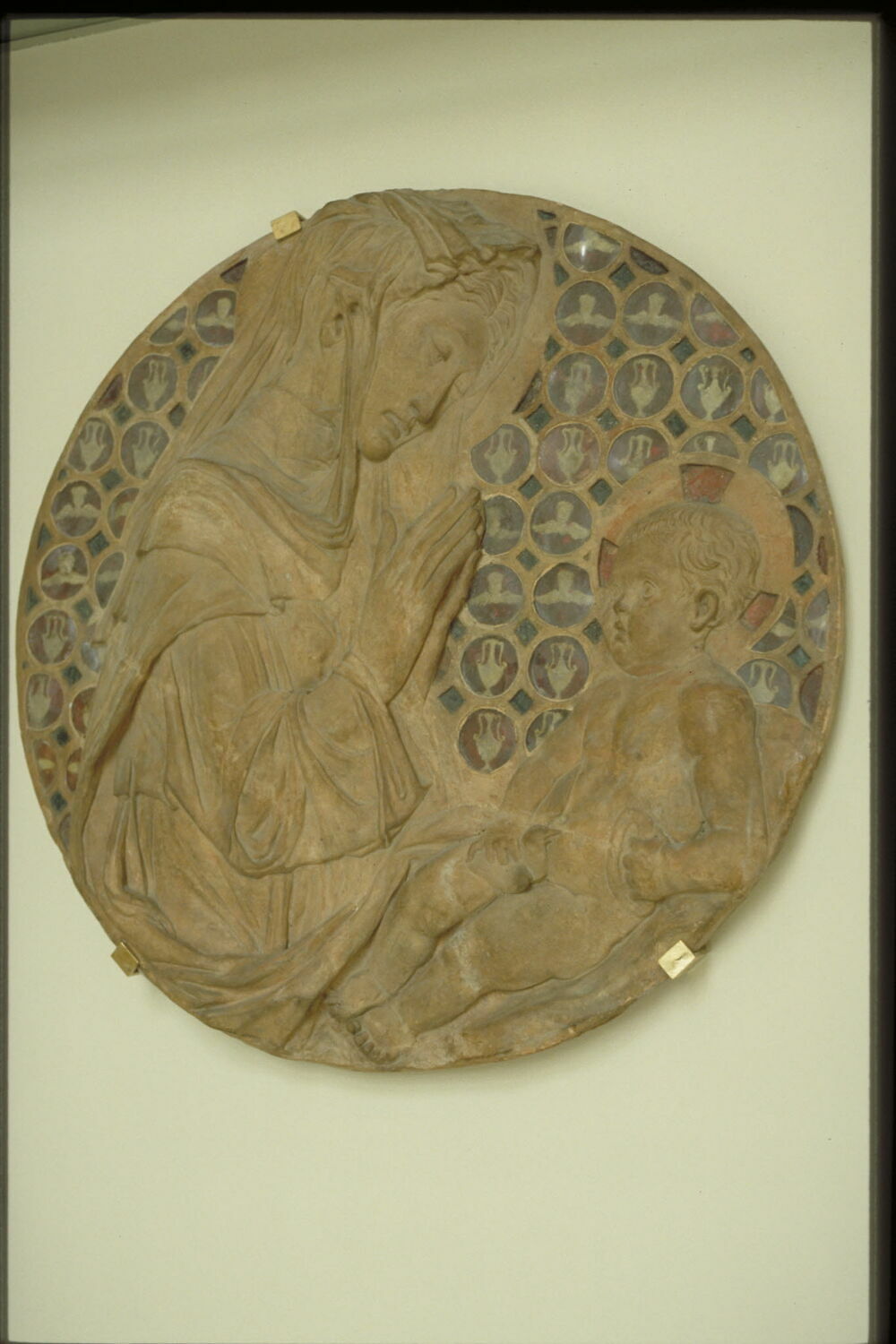 La Vierge et l'Enfant entourés d'anges de Jean Fouquet en poster, tableau sur toile et plus