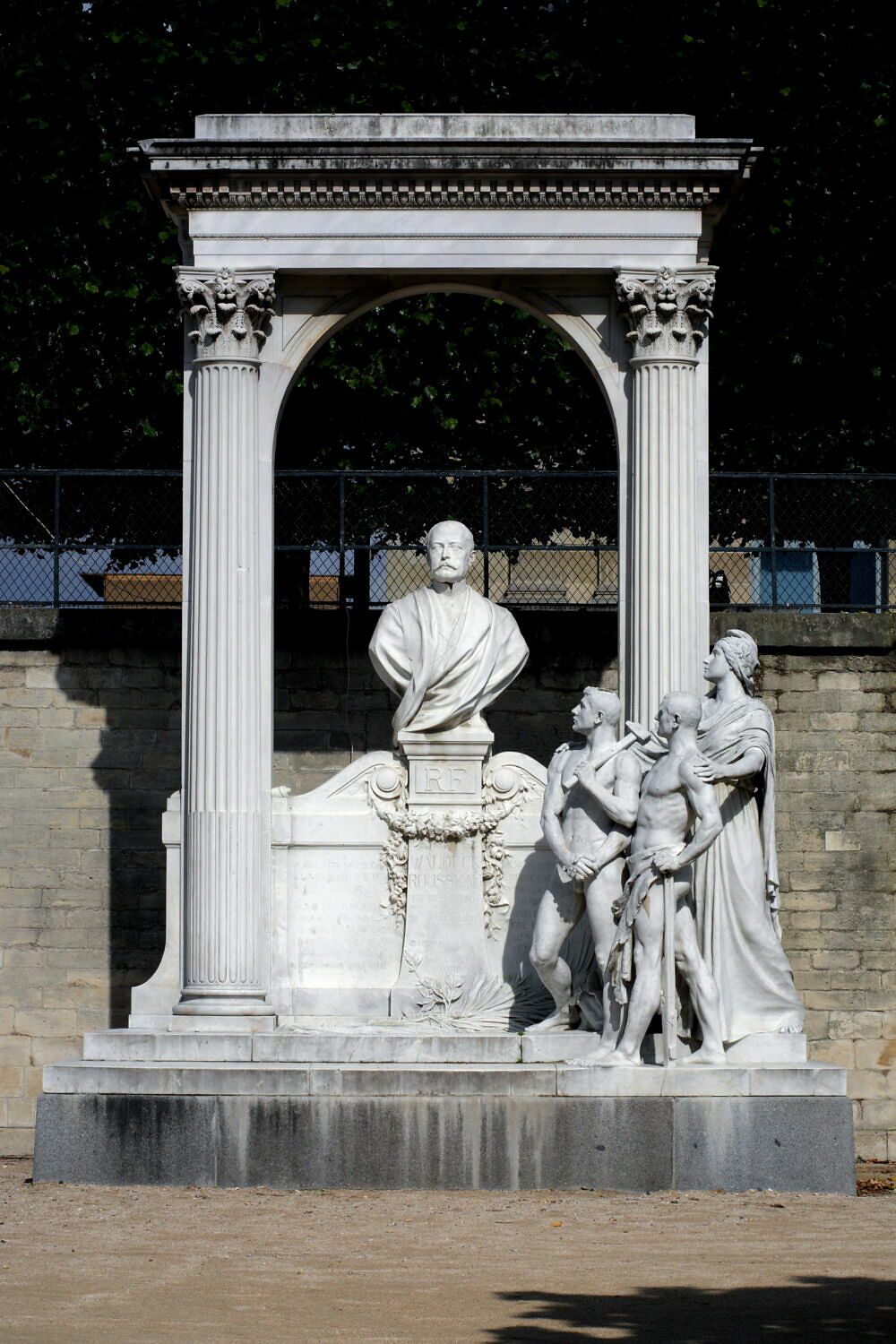 Monument à Waldeck-Rousseau, Лоран Оноре Маркест, 1906