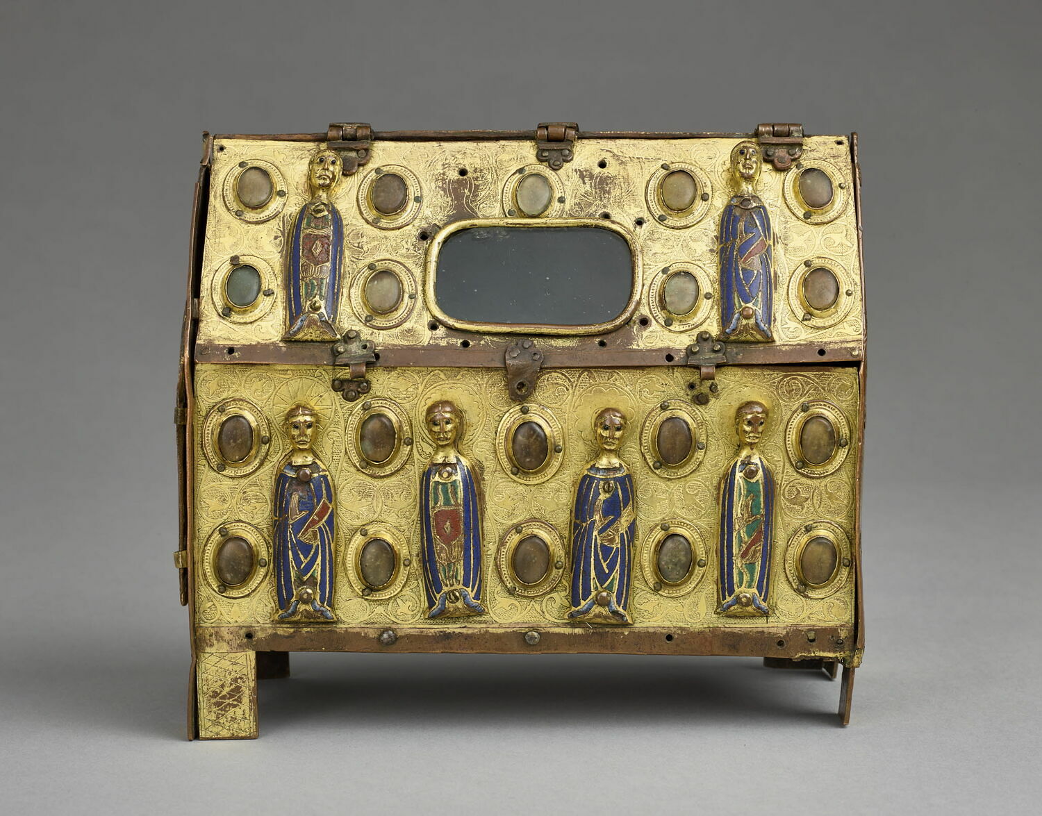 Châsse : figures d'apôtres et de saints, gothique (Occident->moyen âge)

Date de création/fabrication : vers 1215 - 1220