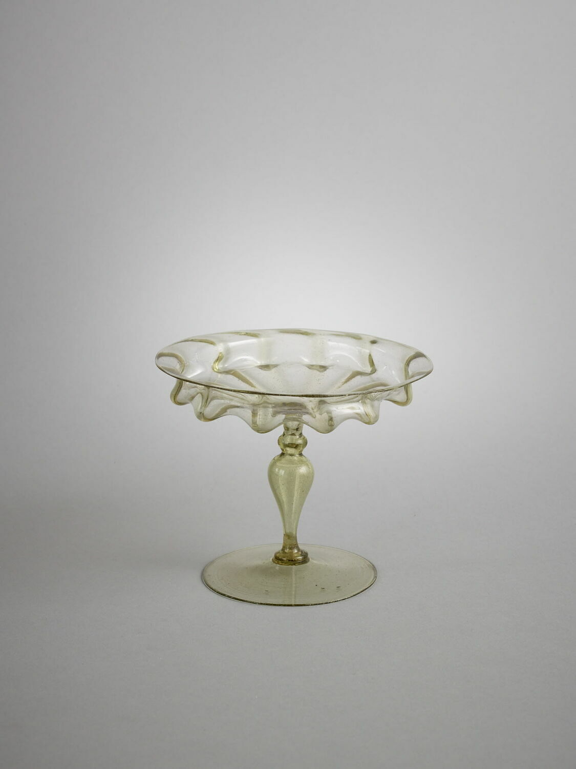 Verre à jambe