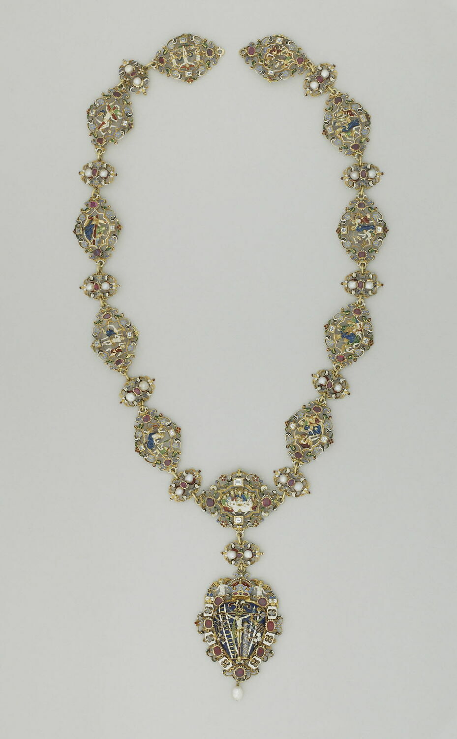 Collier : scènes de la Passion