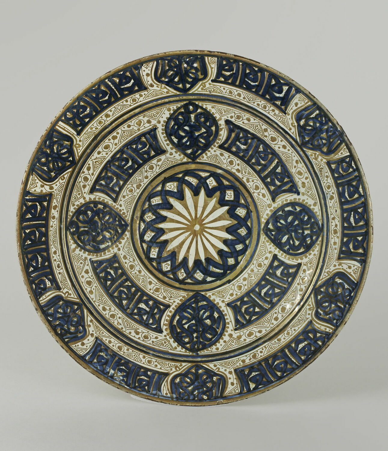 Grand plat rond