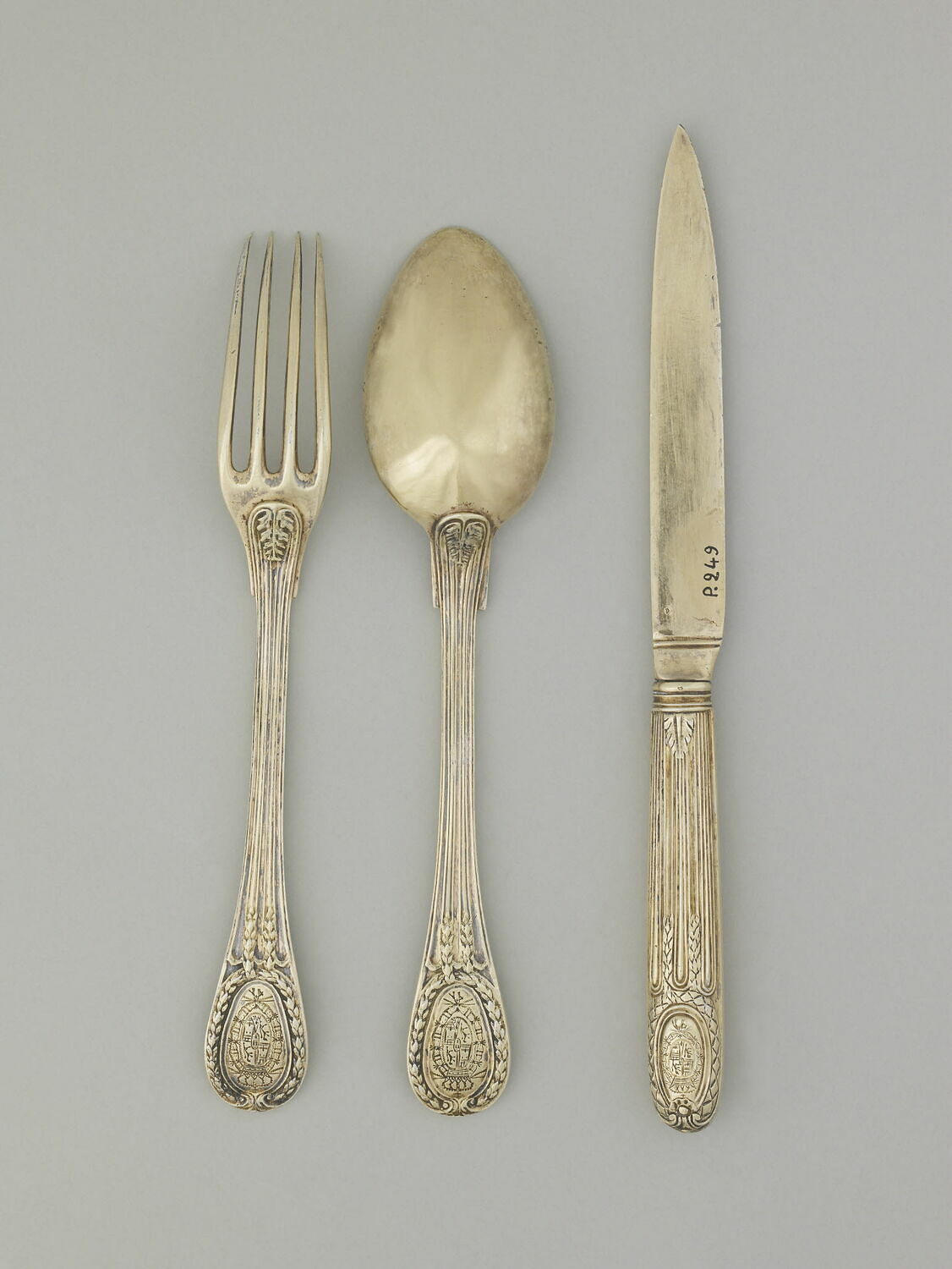 Couvert et couteau à dessert