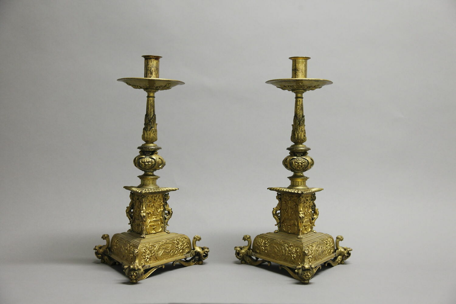 Flambeau d'une paire (avec OA 10563 2)