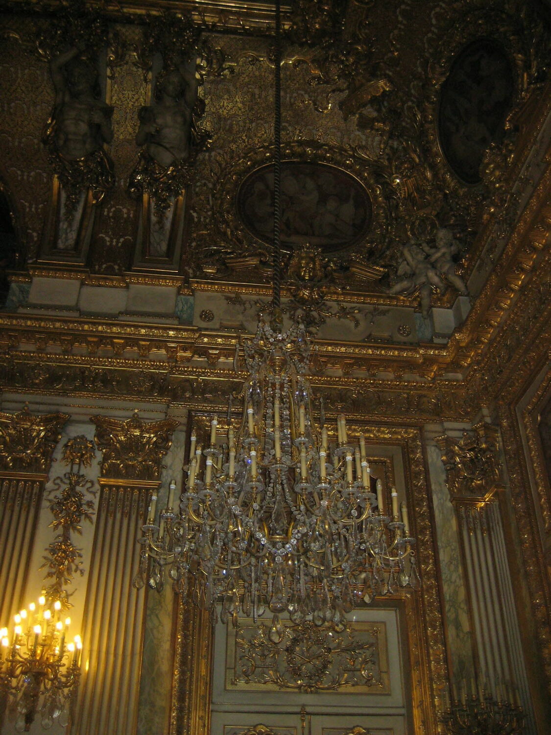 Lustre à 60 lumières (B)