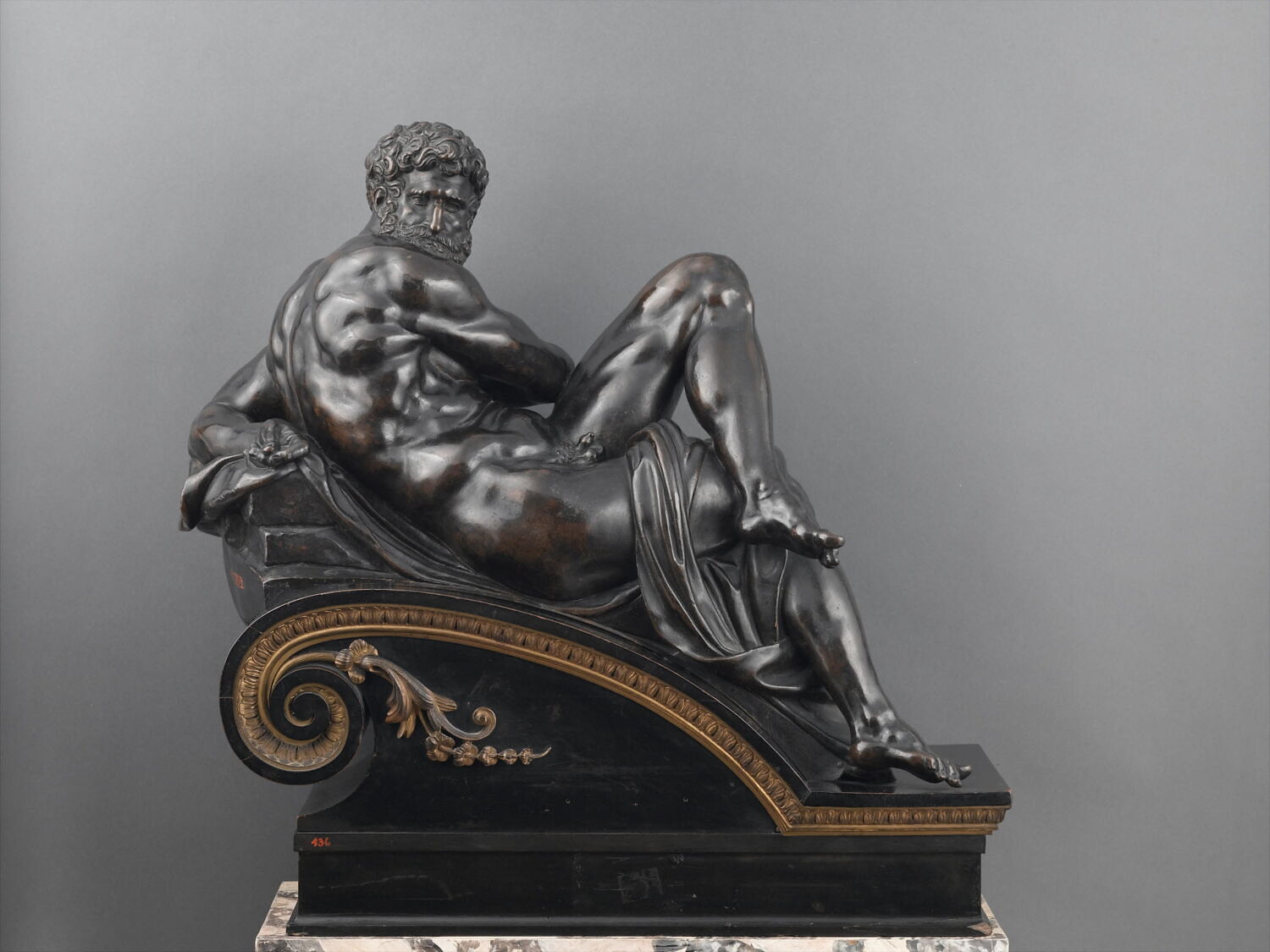 Statuette : le Jour