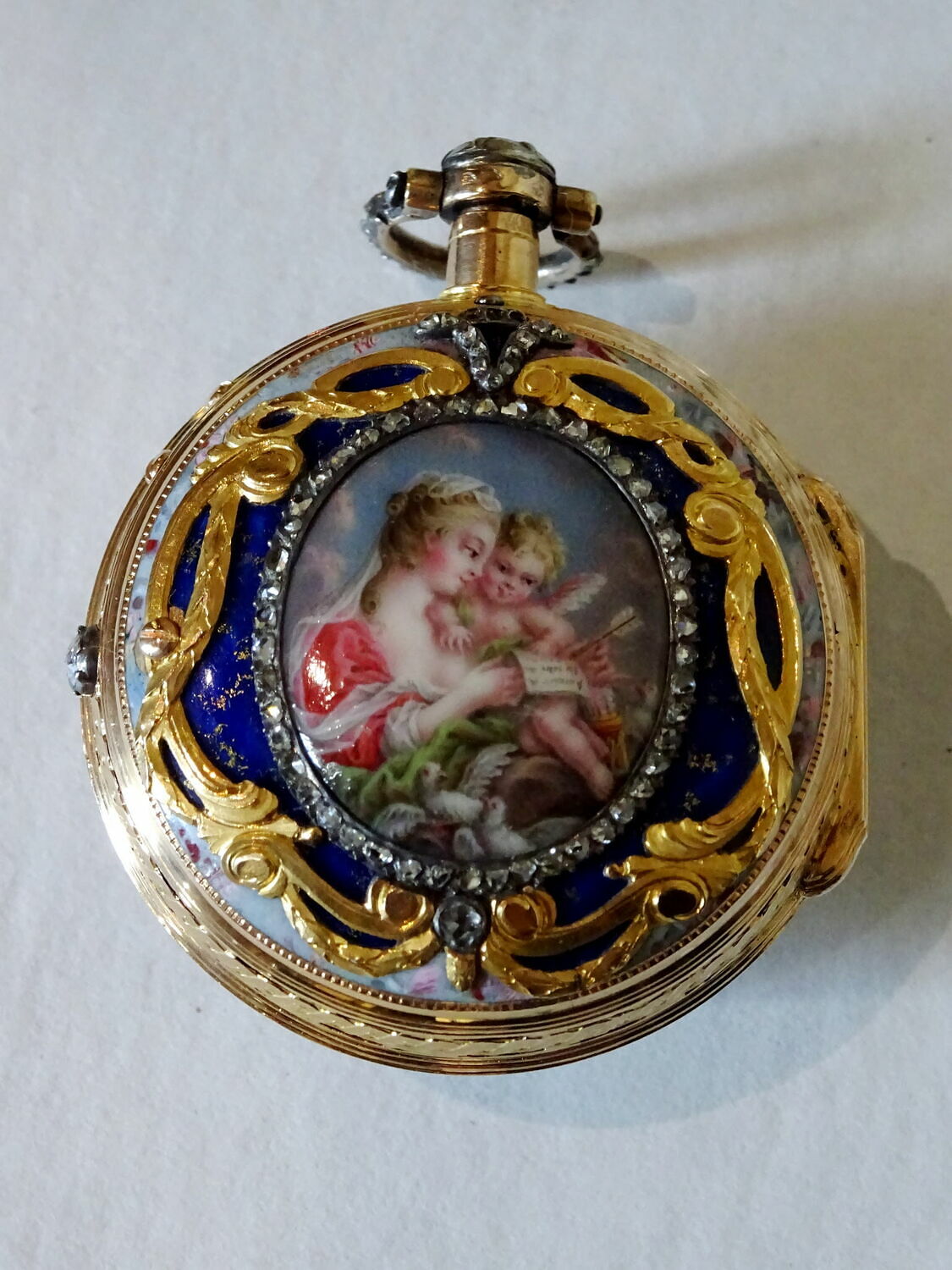 Montre ronde : l'Education de l'Amour d'après Boucher