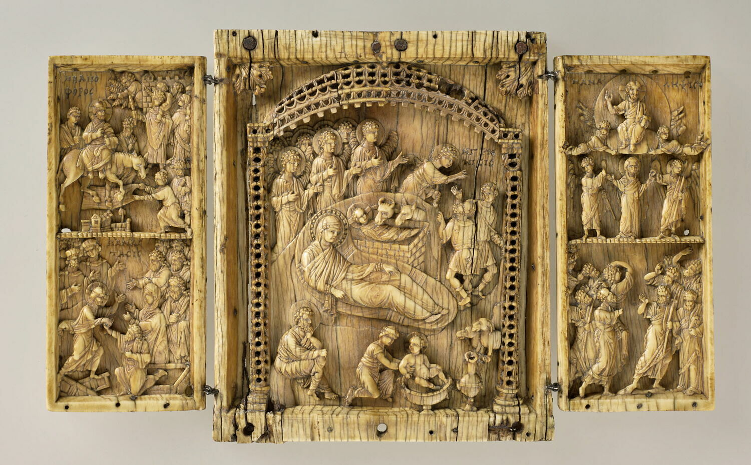 Triptyque : la Nativité, Groupe pictural, dynastie Macédoniens (867-1057) (Byzance->époque byzantine (457-1453))

Date de création/fabrication : 950 - 1000 (attribution d'après style)