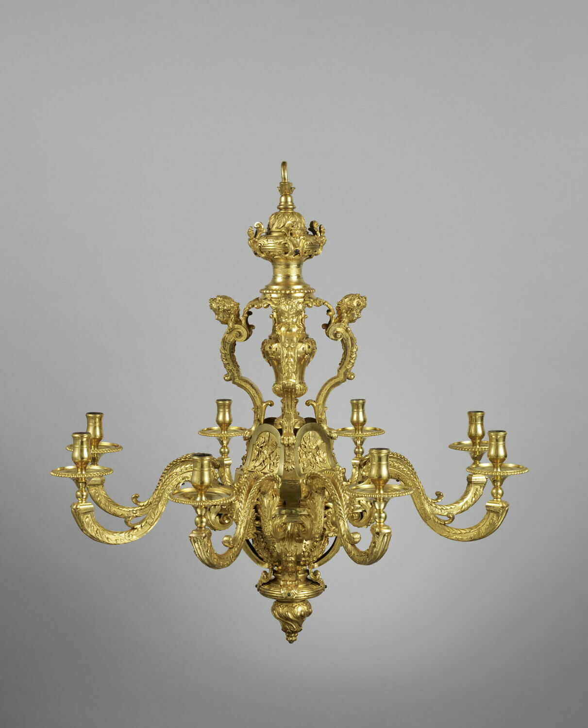 Lustre à huit lumières
