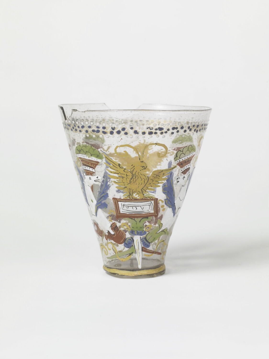 Gobelet (pied manquant) à décor à l’antique