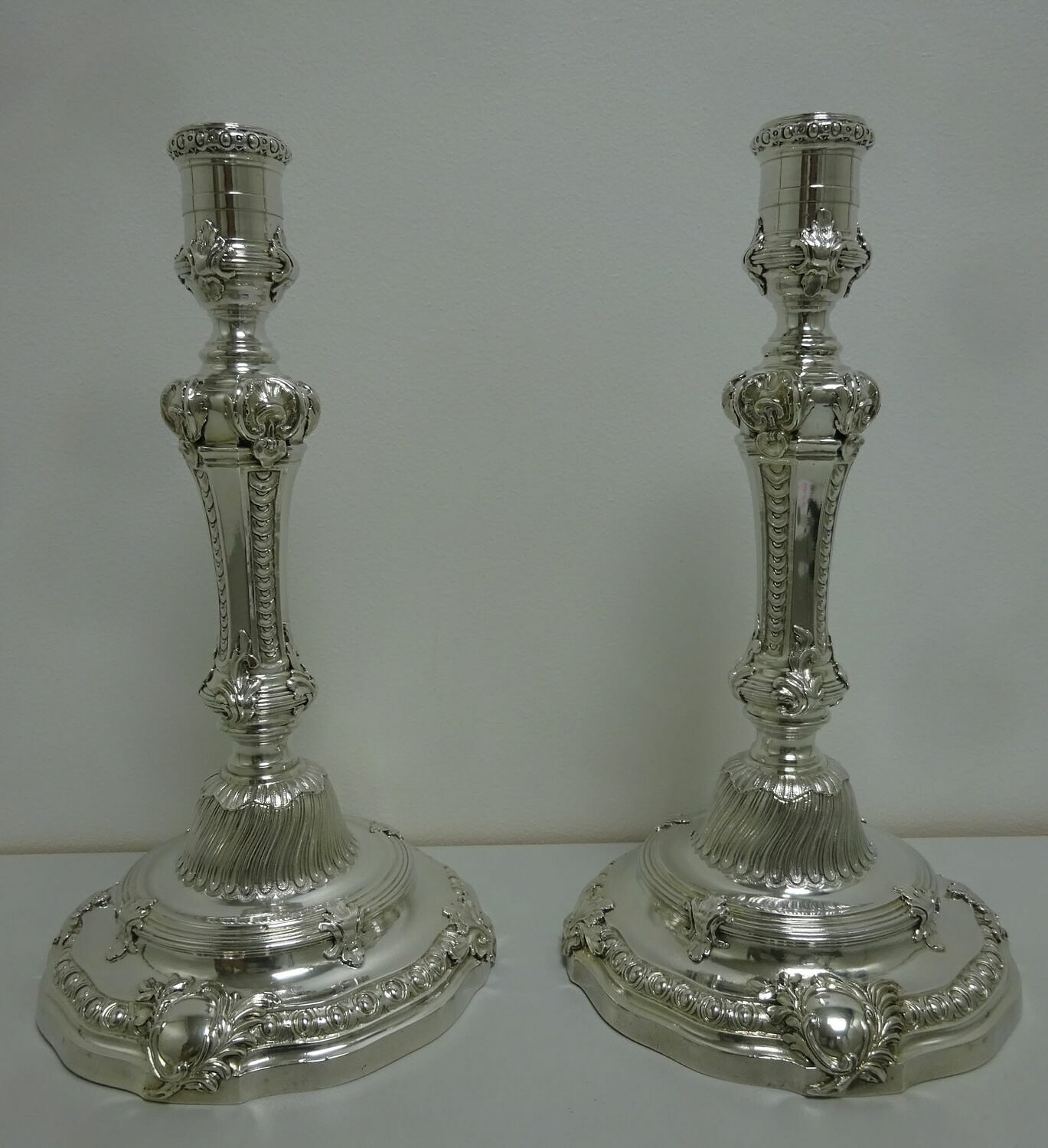 Flambeau d'une paire (OA 10368 1)