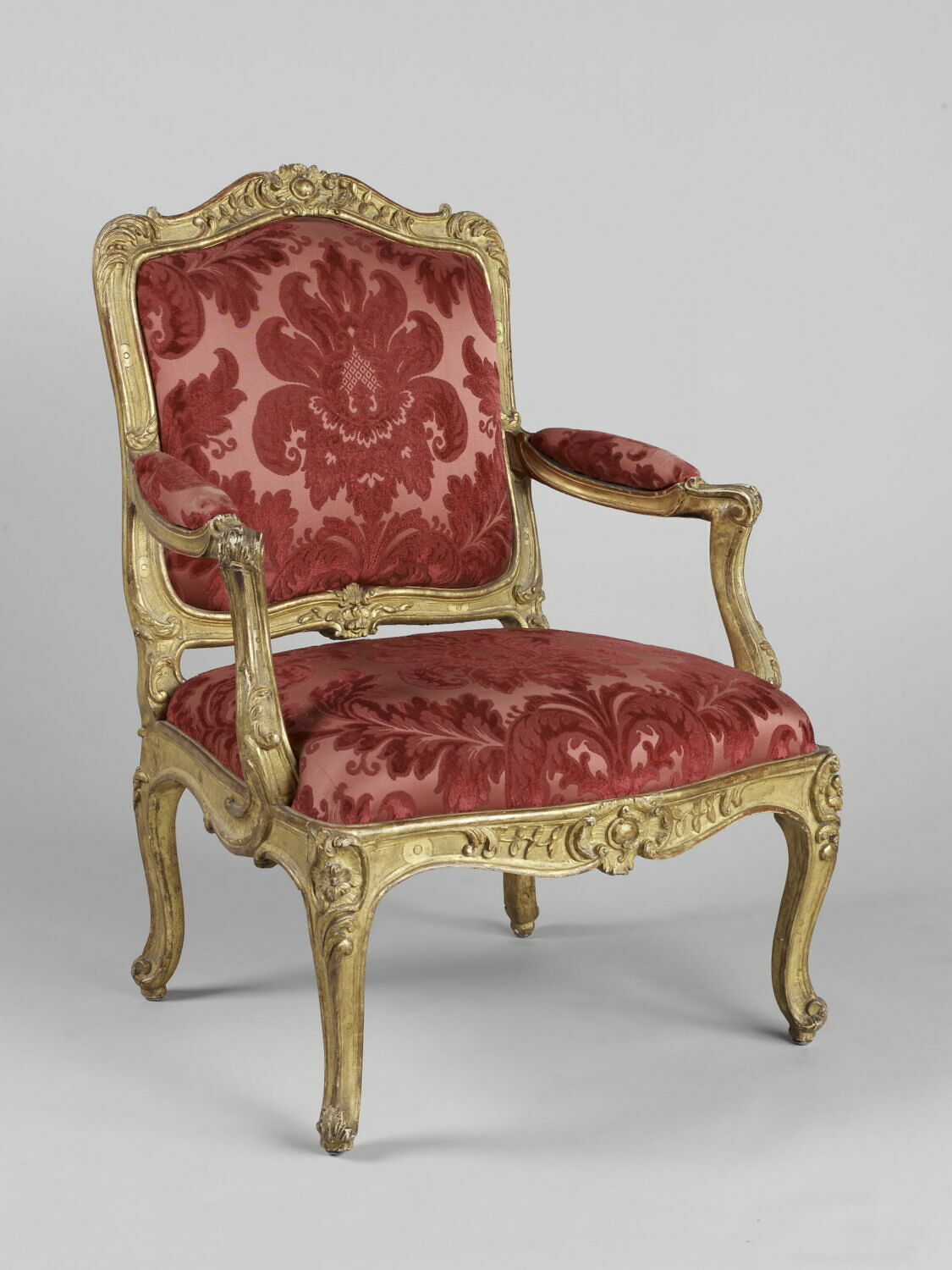 Fauteuil à la reine, d'un ensemble de quatre (avec le OA 10498 1, OA 10498 2, OA 10498 4)