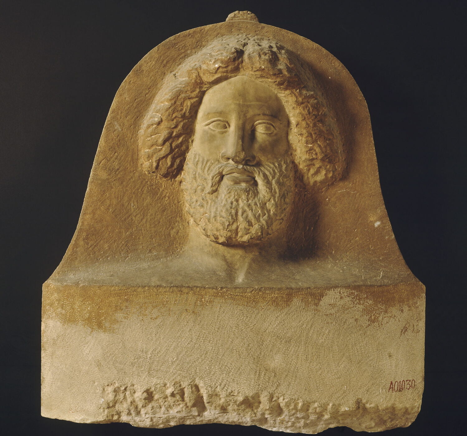 couvercle de sarcophage, IVe s. av. J.-C. (375-350 av. J. - C.) (-375 - -350)
