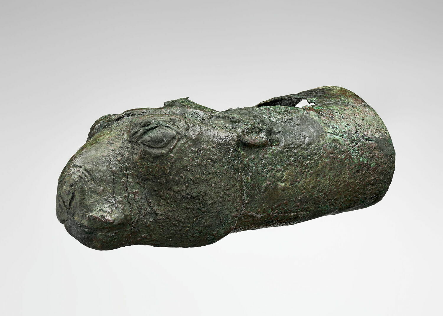 Tête d'antilope creuse, Néo-assyrien : Sargon II (-721 - -705)