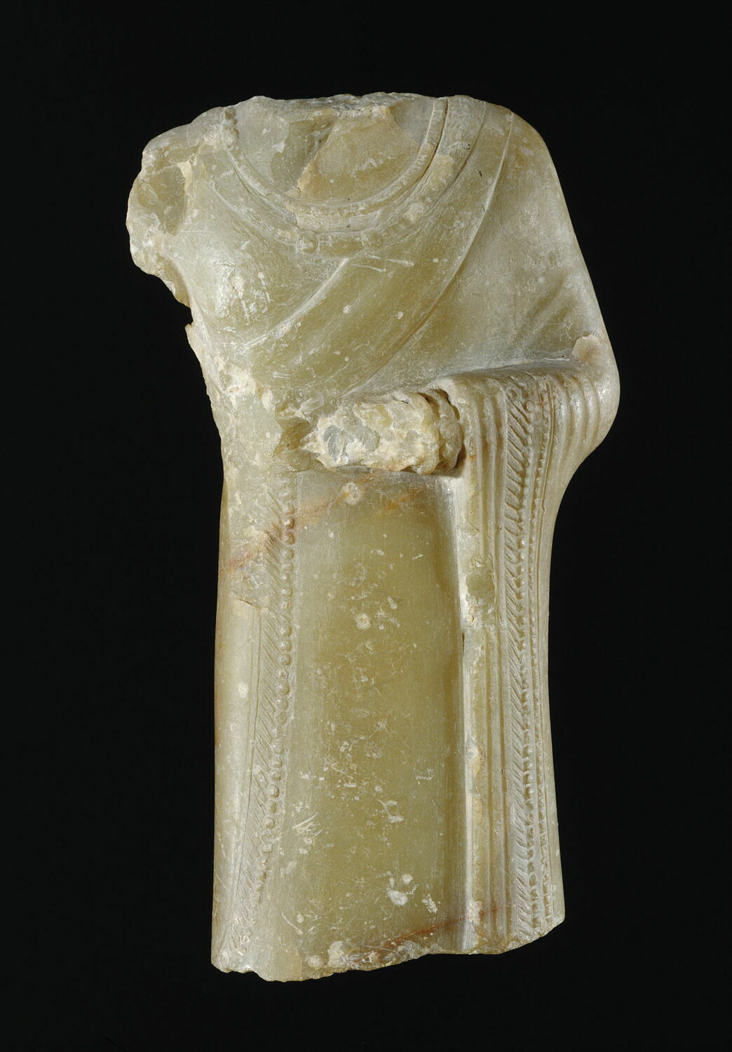 Statue : homme debout, Dynasties amorites (?) (début IIe mill) (-2000 - -1800)