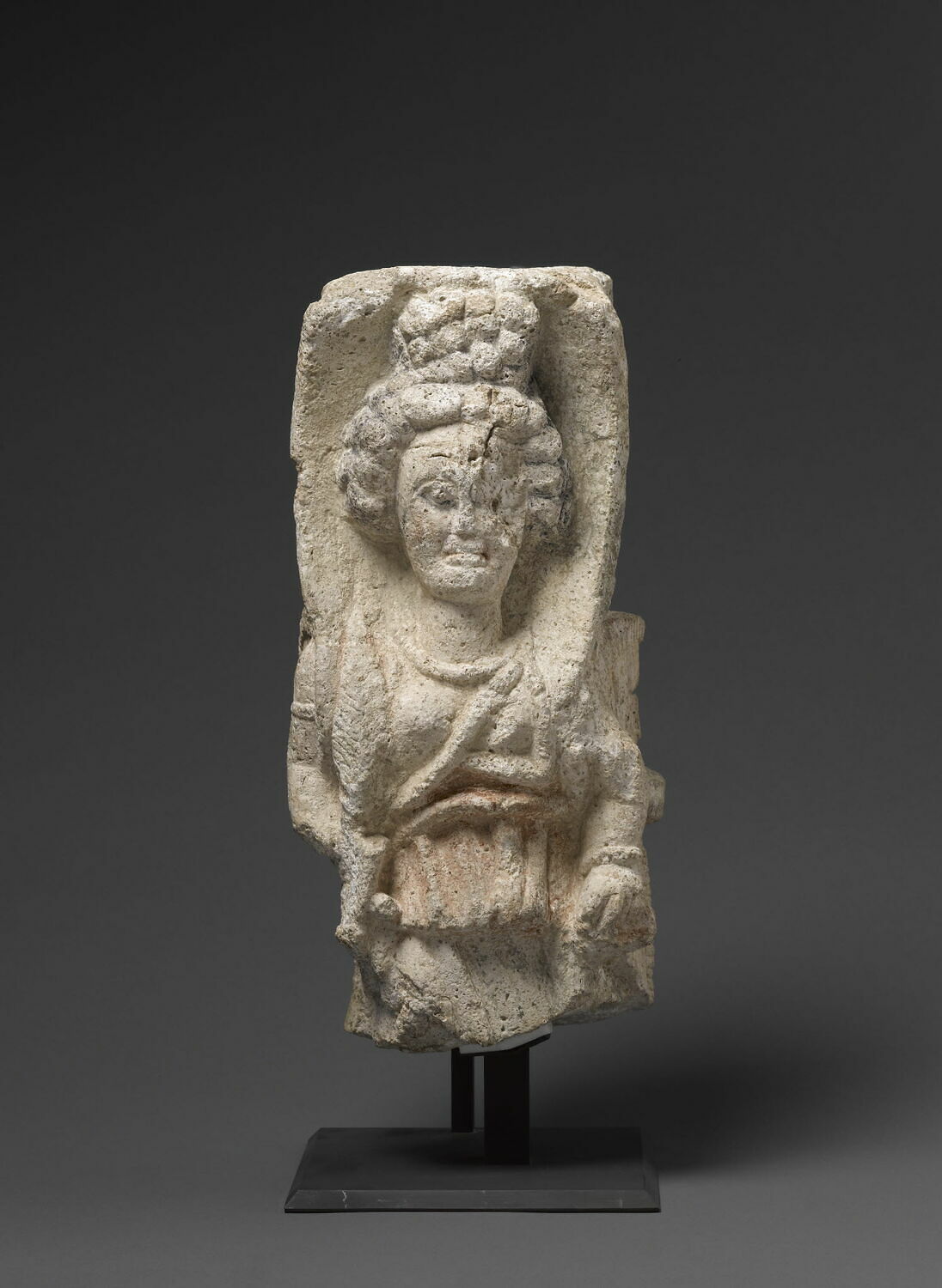 relief, Parthe (?) (Ie s ; IIIe s ap JC) et Romain Impérial (?) (-247 - 224 et -63 - 324)