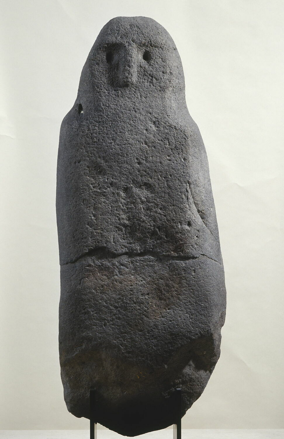 statue ; bétyle, Bronze moyen (?) (-2100 - -1550)