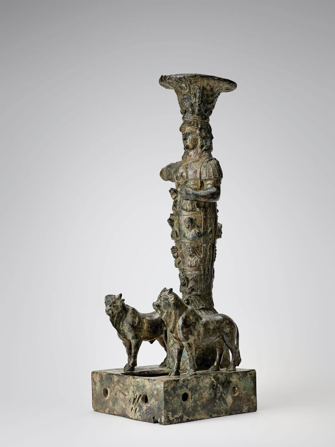 autel ; figurine, Romain Impérial (IIe s ap JC) (100 - 200)