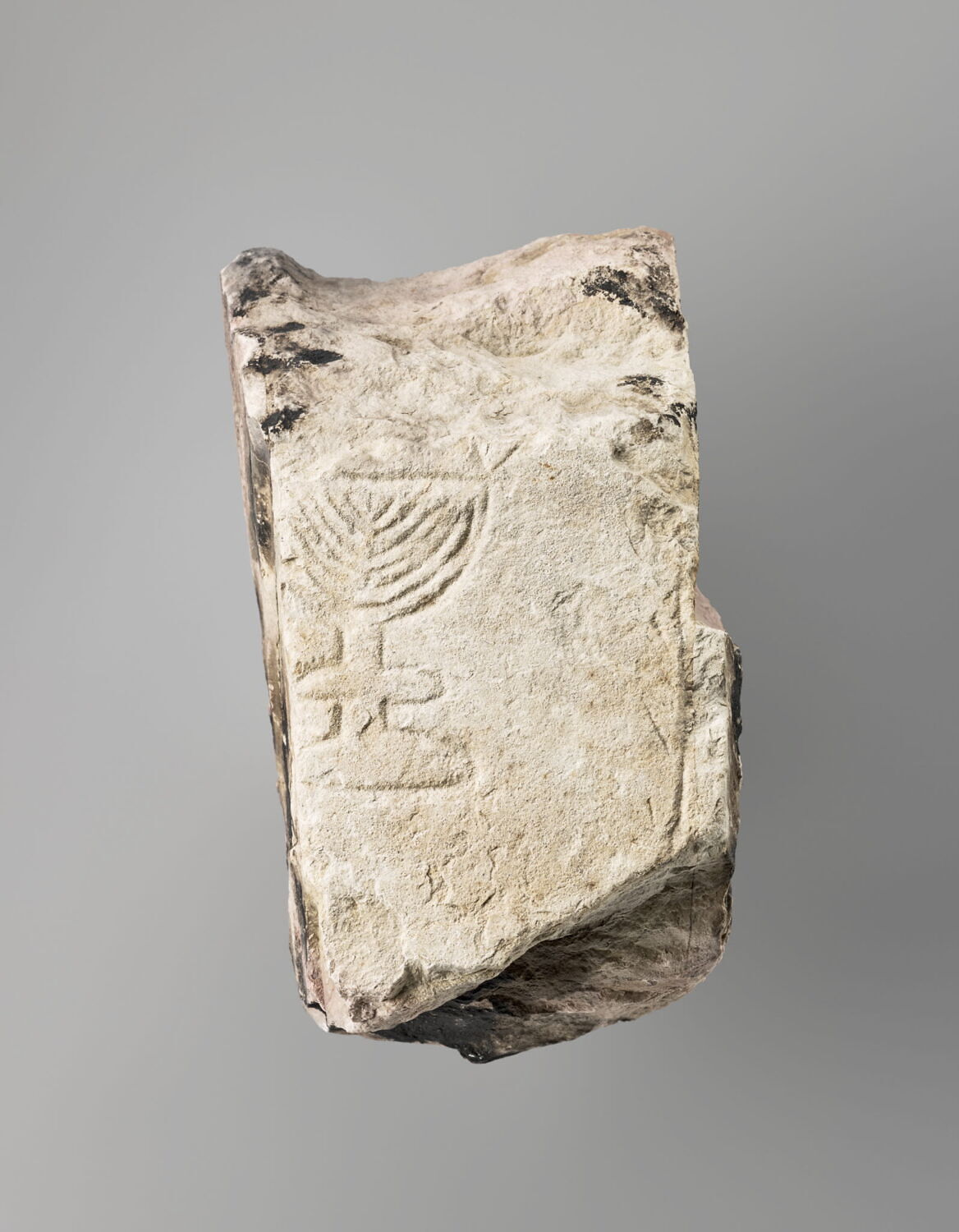 Fragment de stèle votive, III век до н. э. (260–240)