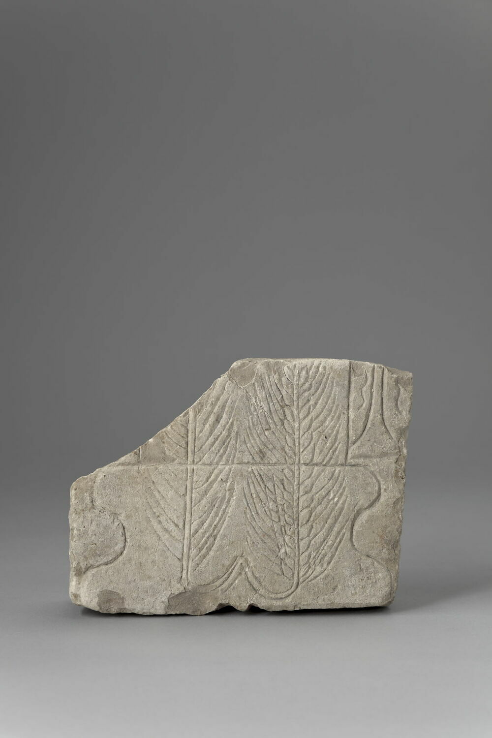 Fragment de stèle votive, IIIe s. av. J.-C. (-225 - -200)