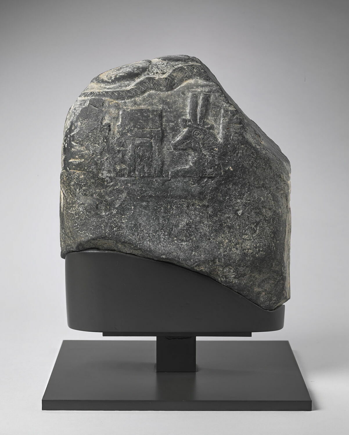 kudurru, Kassite : Melishipak = Kassite : Melishihu (Attribué au règne de MeliShipak (1186-1172 av. J.-C.)) (-1186 - -1172)