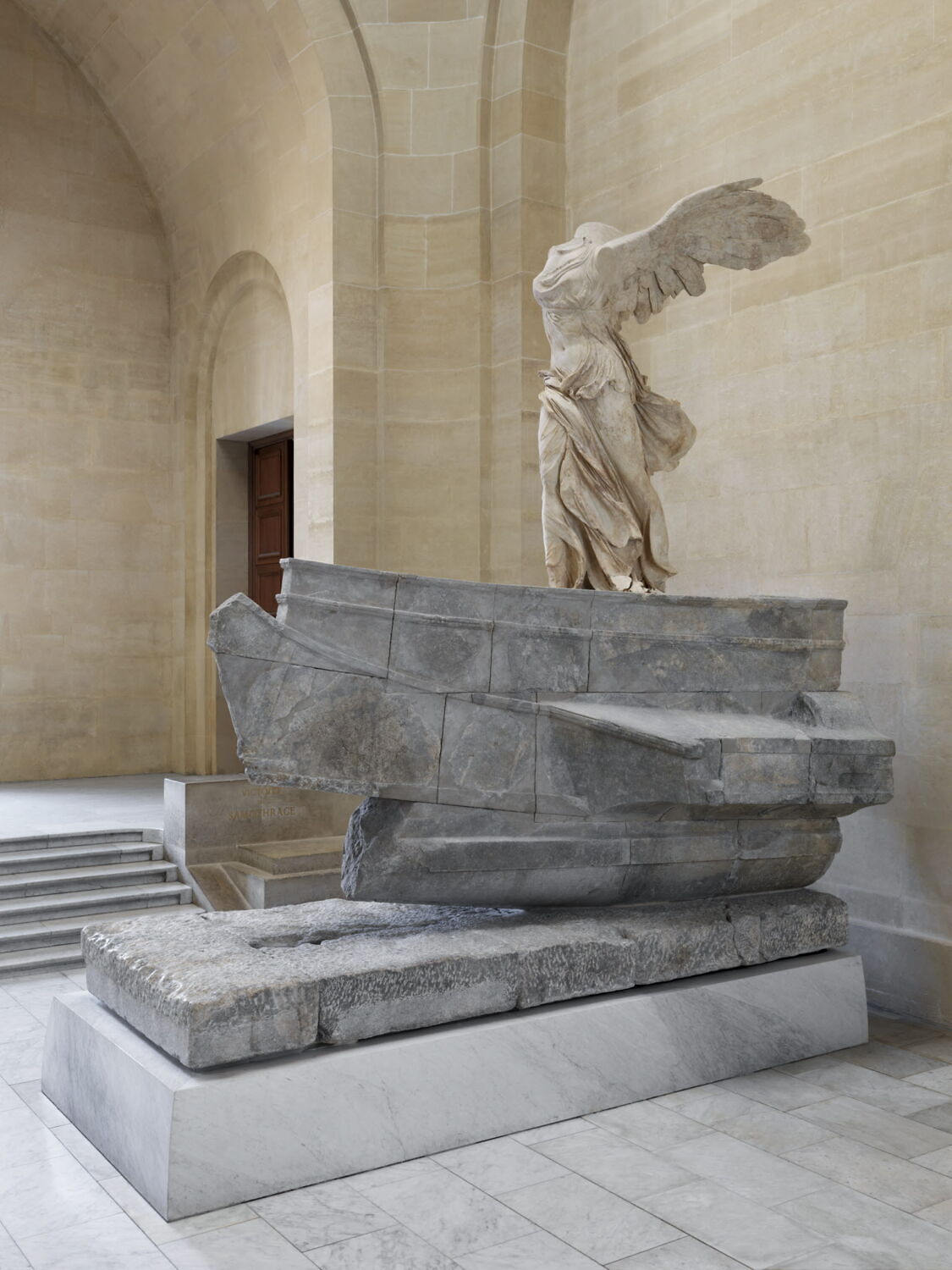 Victoire de Samothrace Louvre Collections