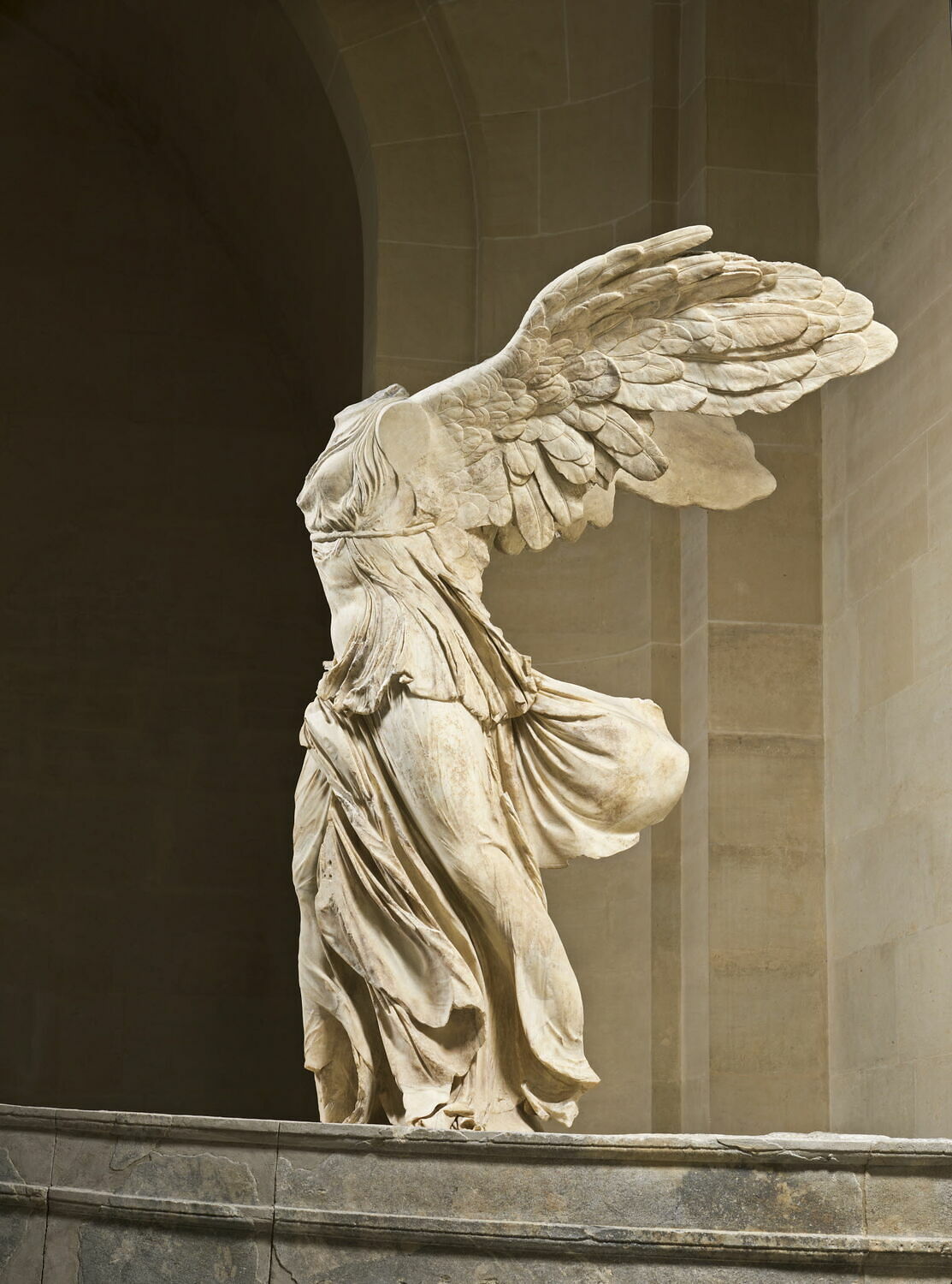 博物馆文物介绍——卢浮宫的萨莫色雷斯胜利女神
