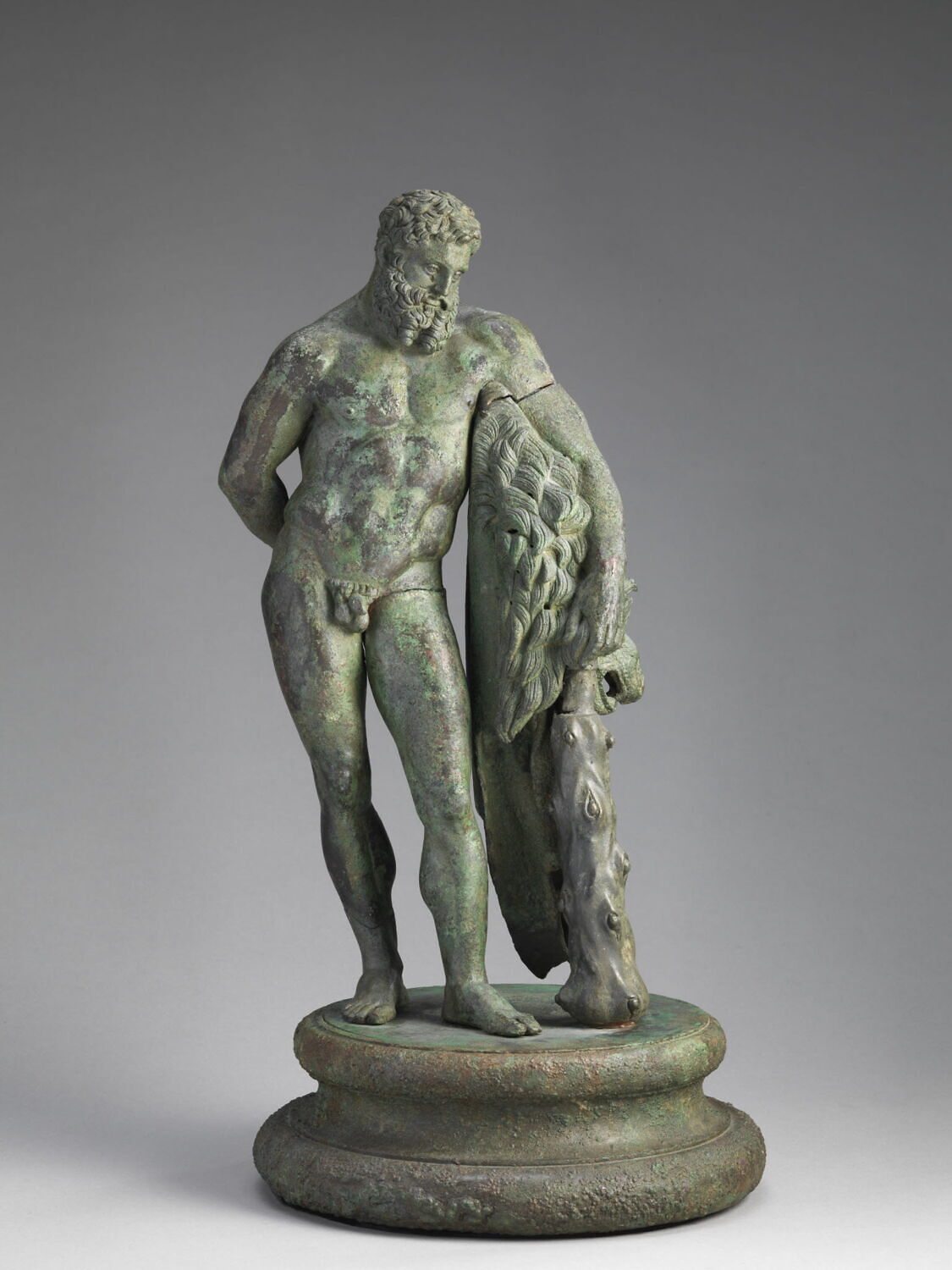 statuette, hellénistique (?) ; romain impérial (?)

Date de création/fabrication : IIIe s. av. J.-C. (?) ; Ie s. ap. J.-C. (?) (datation incertaine) (-300 - 100)