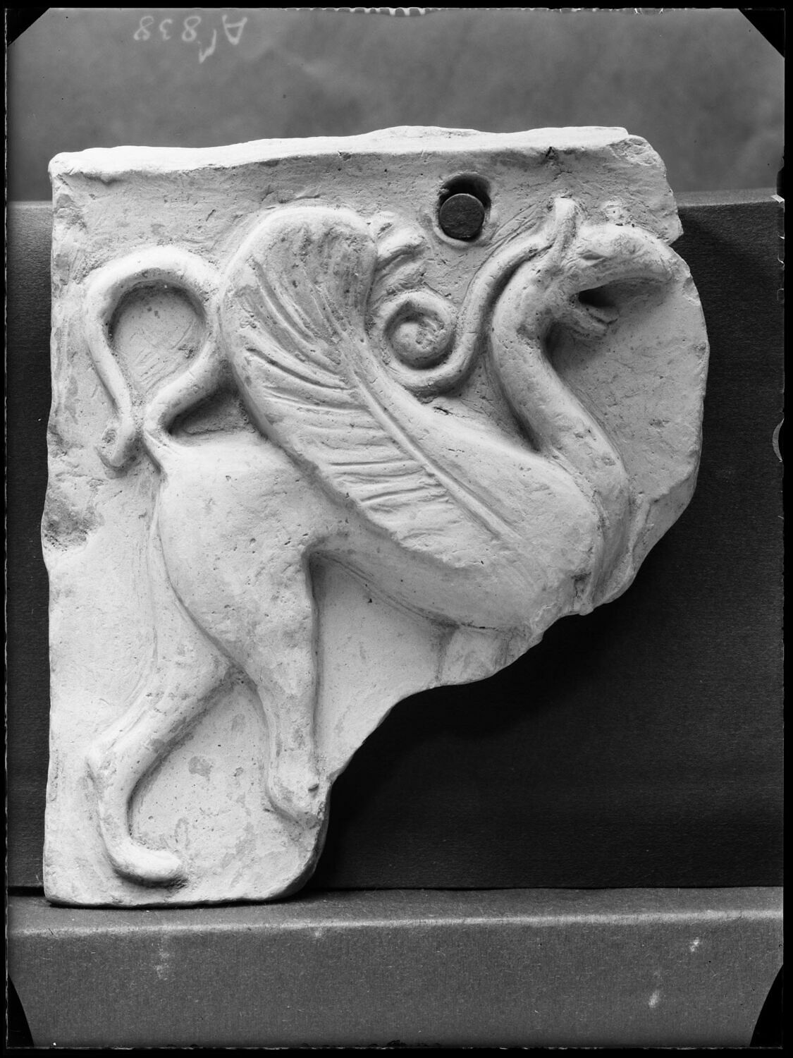 relief, orientalisant ; dédalique ; moyen

Date de création/fabrication : 3e quart VIIe s. av. J.-C. (-640 - -630)