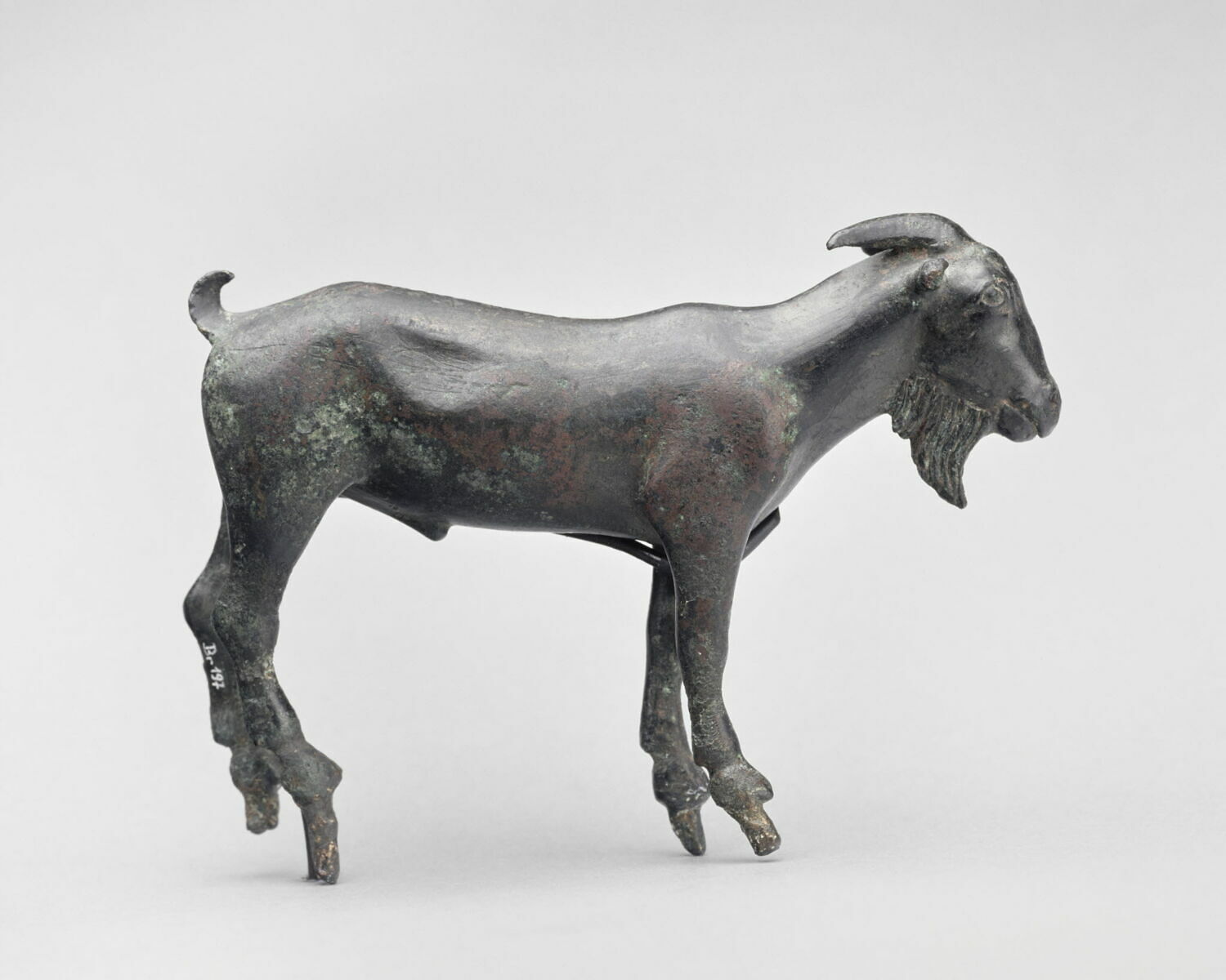 statuette, classique

Date de création/fabrication : 4e quart Ve s. av. J.-C. ; fin (-425 - -400)